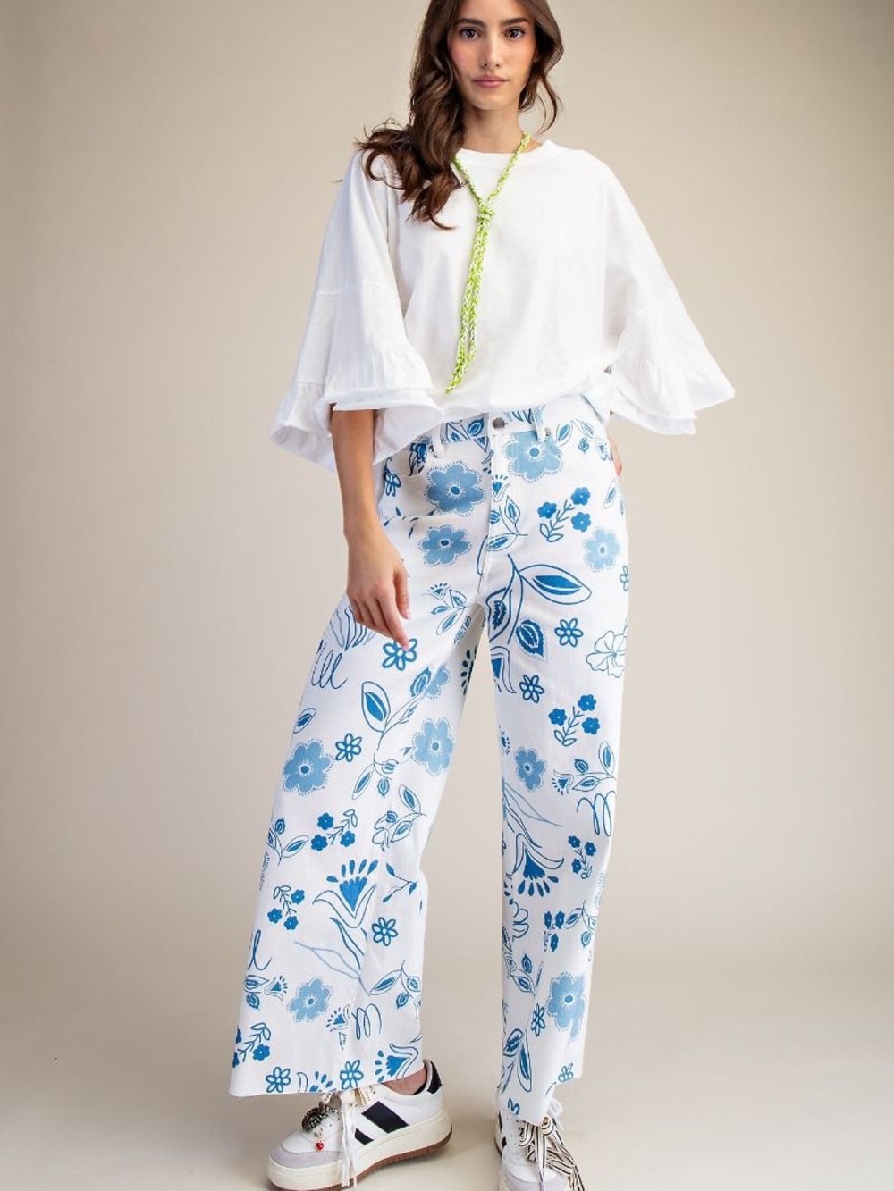 Floral-Print  Size M White Wide Leg Pants with Blue Blooms